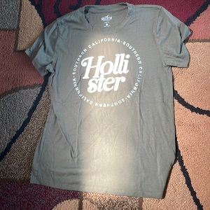 hollister t shirt